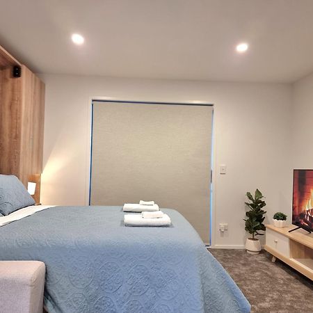 Brand New Central Studio On Wilmer Christchurch Extérieur photo