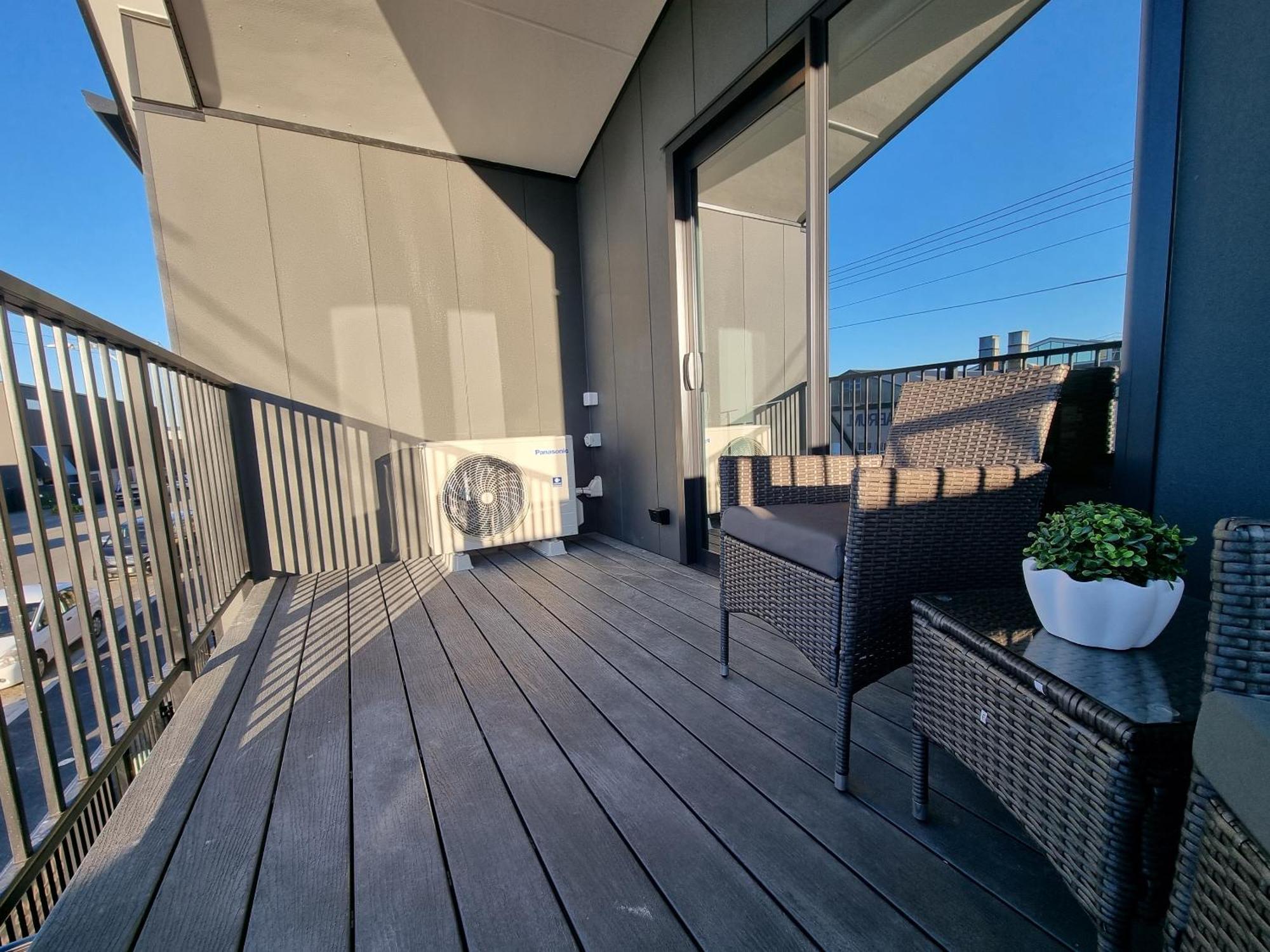 Brand New Central Studio On Wilmer Christchurch Extérieur photo